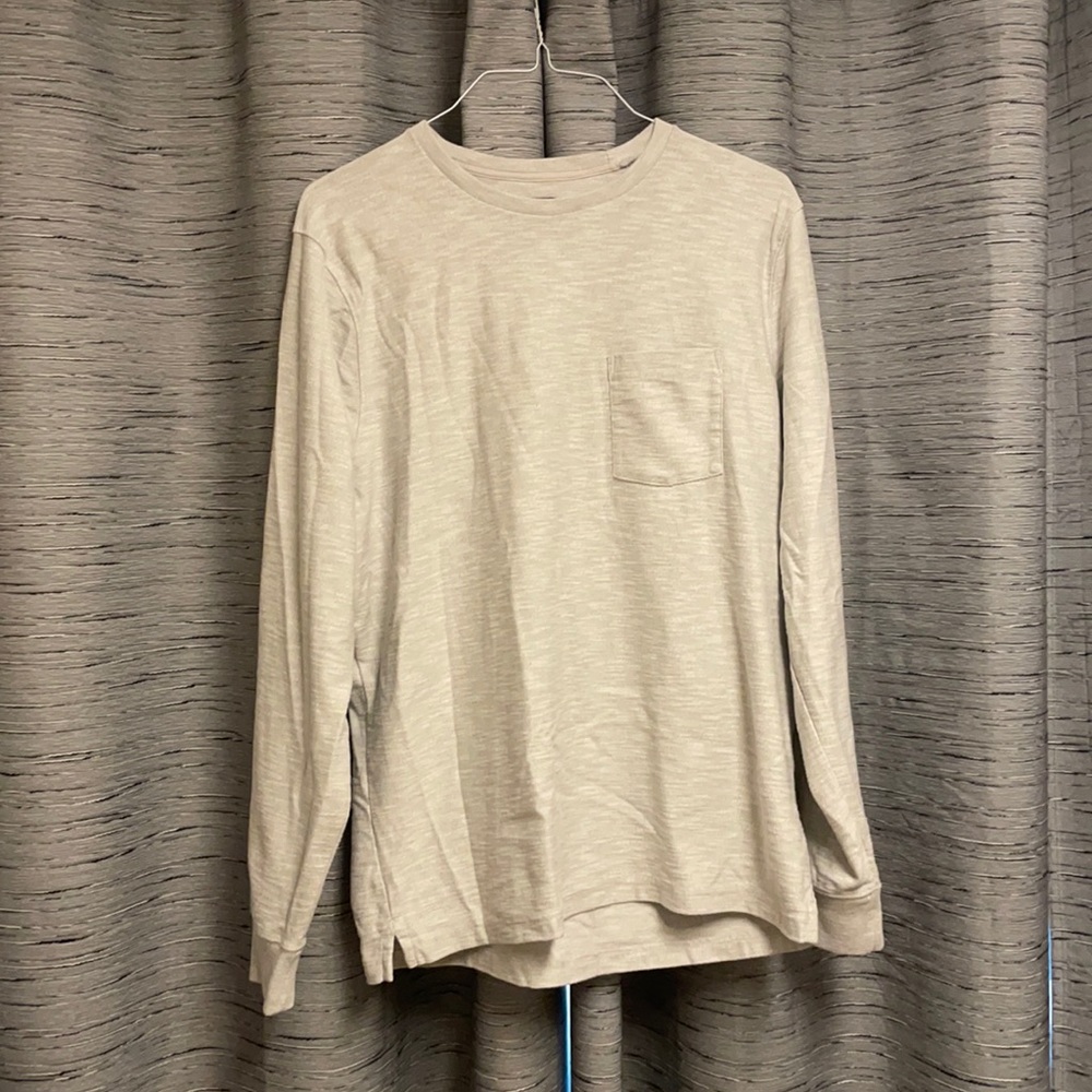 Men’s A&F White Heavy Long Sleeve Shirt